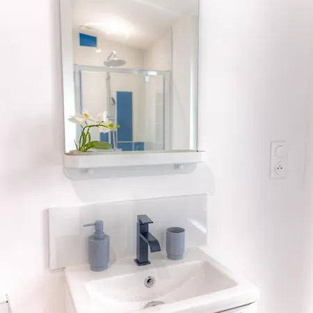 Apartamento 1 Rénové 2025 I Parking Prive Gratuit Inclus I Secteur Lhoumeau Gare