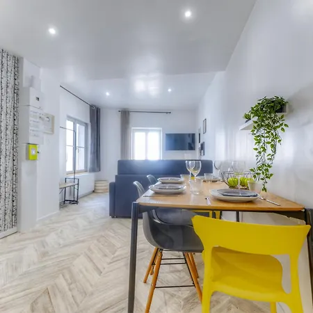 Apartamento 1 Rénové 2025 I Parking Prive Gratuit Inclus I Secteur Lhoumeau Gare Angulema