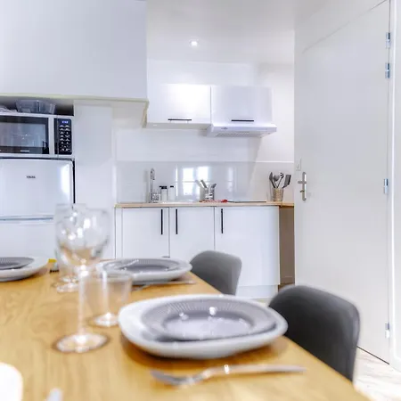 Apartamento 1 Rénové 2025 I Parking Prive Gratuit Inclus I Secteur Lhoumeau Gare