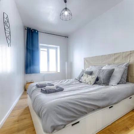 Apartamento 1 Rénové 2025 I Parking Prive Gratuit Inclus I Secteur Lhoumeau Gare Angulema